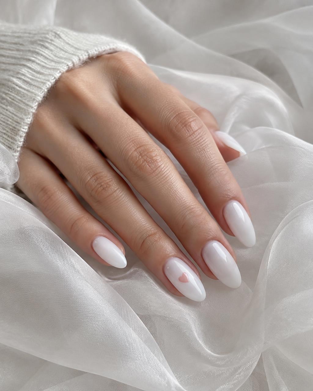 Mandorla con piccolo cuore – Umi Nail Rosà
